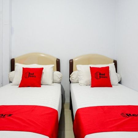 Reddoorz @ Hotel Bravo Pantai Kamali Bau Bau Baubau Exterior photo